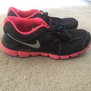 Black Nike Shoes (Women’s)